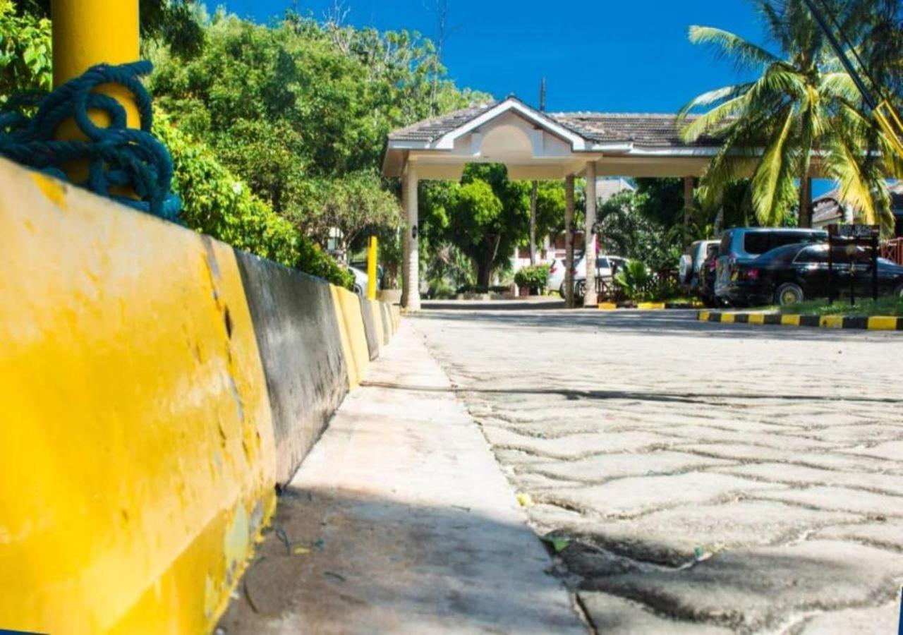 Watamu Adventist Beach Resort Exterior foto